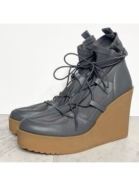 New! Steve Madden Atomic Wedge Boot
